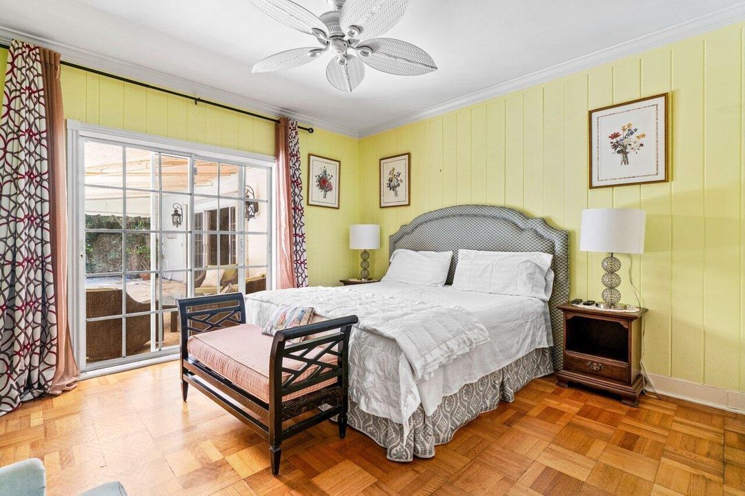 Active With Contract: $8,500,000 (5 beds, 5 baths, 4003 Square Feet)