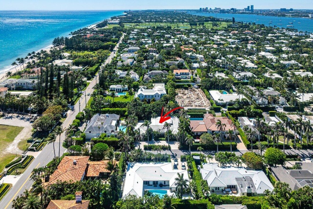 Active With Contract: $8,500,000 (5 beds, 5 baths, 4003 Square Feet)