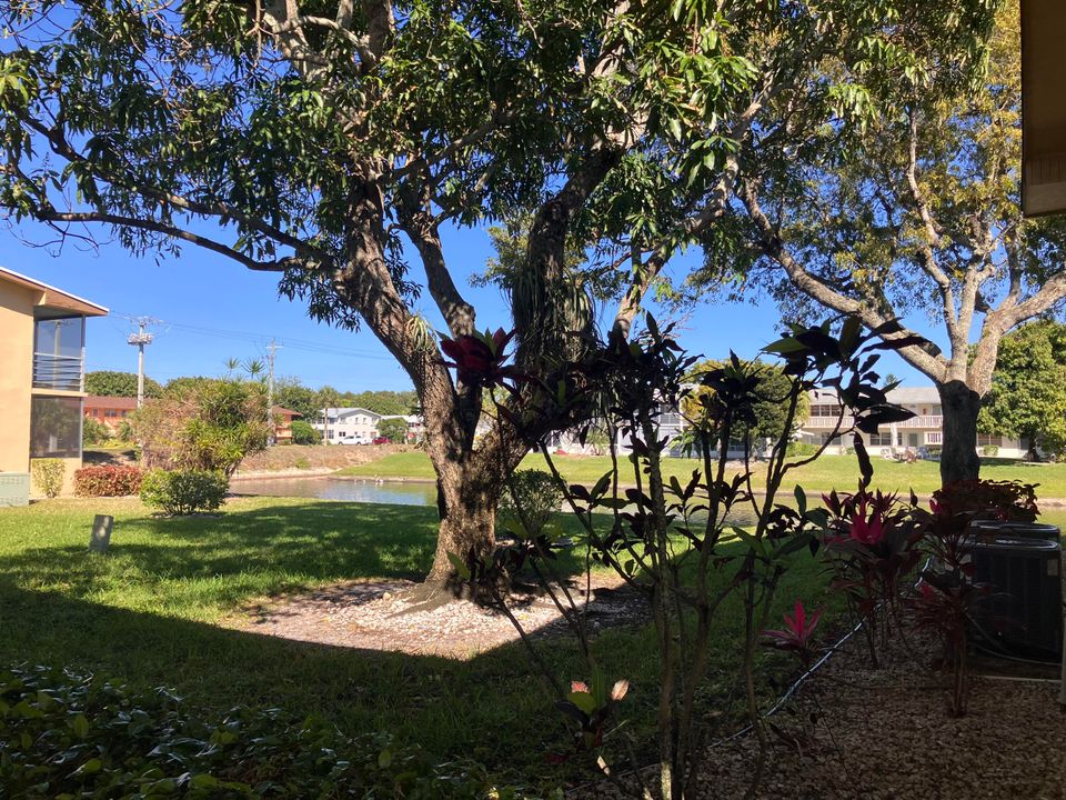 For Sale: $58,900 (1 beds, 1 baths, 646 Square Feet)