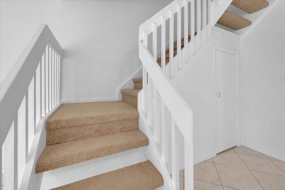 En Venta: $270,000 (2 camas, 2 baños, 1224 Pies cuadrados)