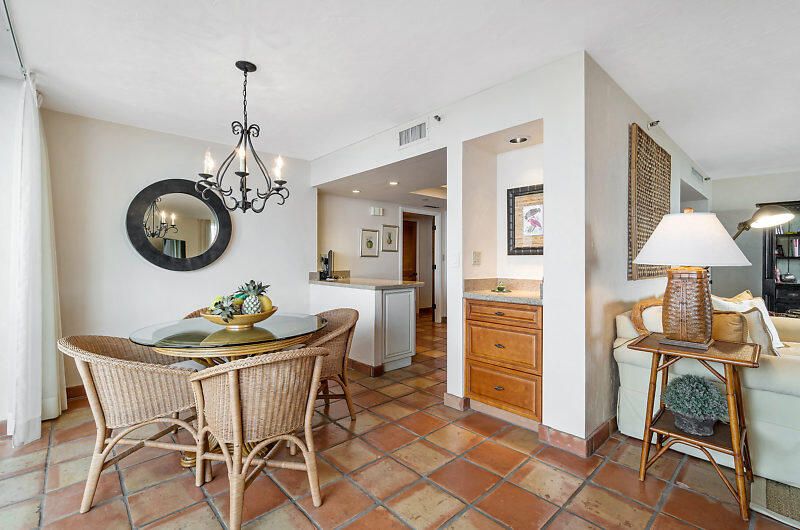 Active With Contract: $7,250 (2 beds, 2 baths, 1804 Square Feet)