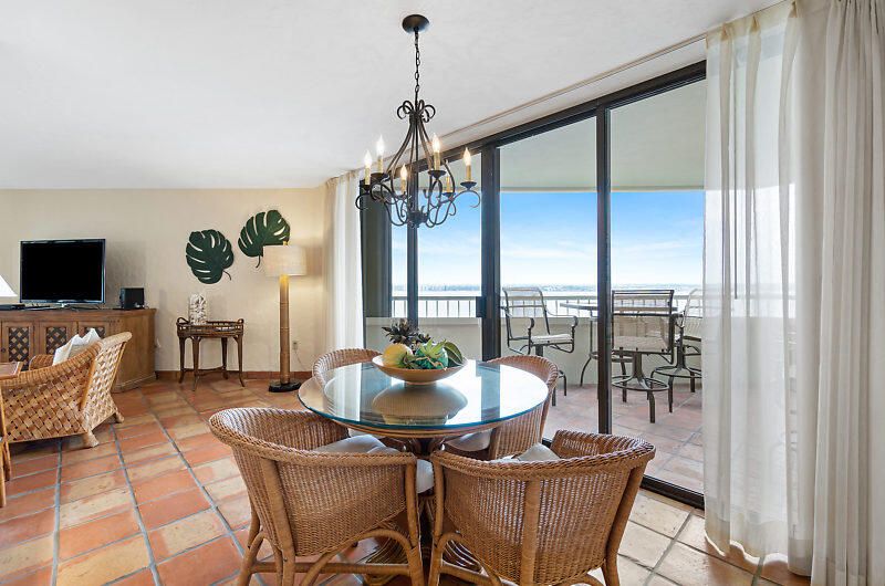 Active With Contract: $7,250 (2 beds, 2 baths, 1804 Square Feet)