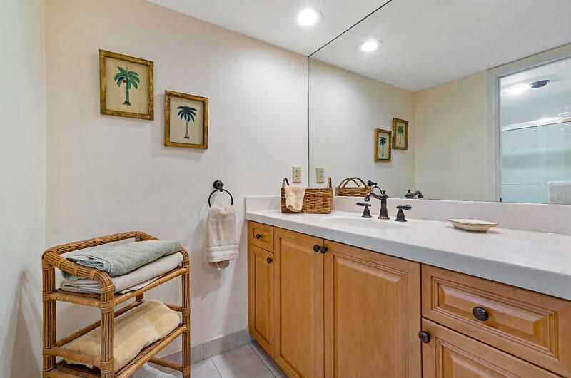 Active With Contract: $7,250 (2 beds, 2 baths, 1804 Square Feet)