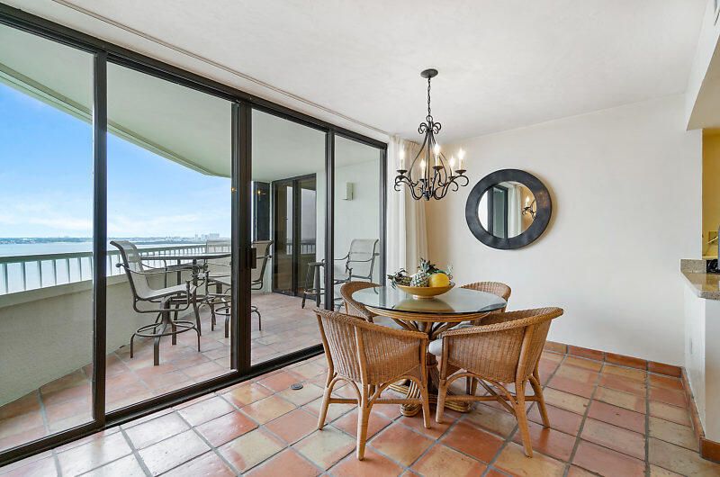 Active With Contract: $7,250 (2 beds, 2 baths, 1804 Square Feet)