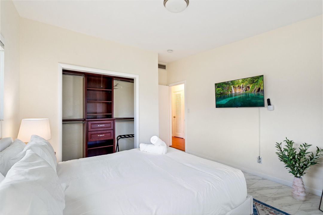 待售: $950,000 (4 贝兹, 3 浴室, 1955 平方英尺)