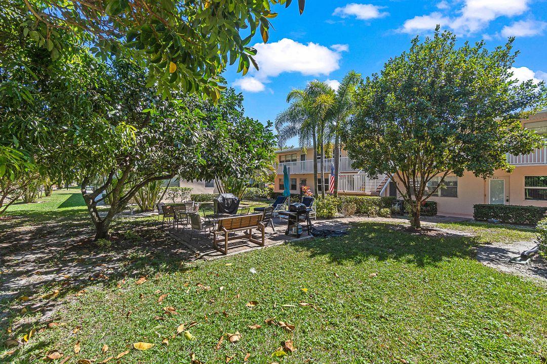 For Sale: $67,500 (1 beds, 1 baths, 570 Square Feet)