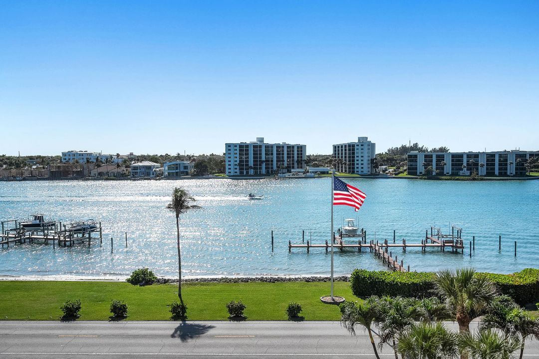 Activo con contrato: $1,949,000 (2 camas, 3 baños, 2676 Pies cuadrados)