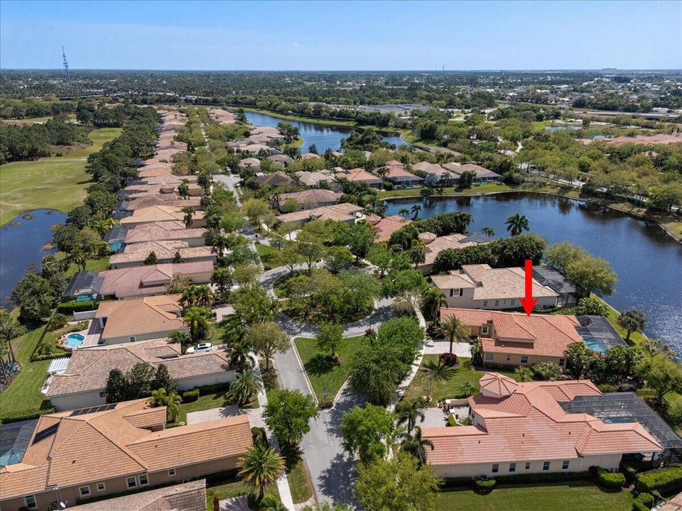 Active With Contract: $699,000 (4 beds, 3 baths, 2806 Square Feet)