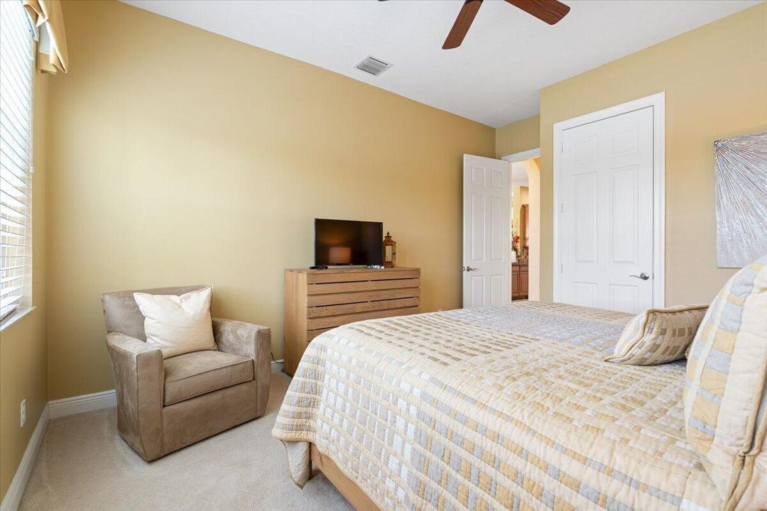 Active With Contract: $699,000 (4 beds, 3 baths, 2806 Square Feet)