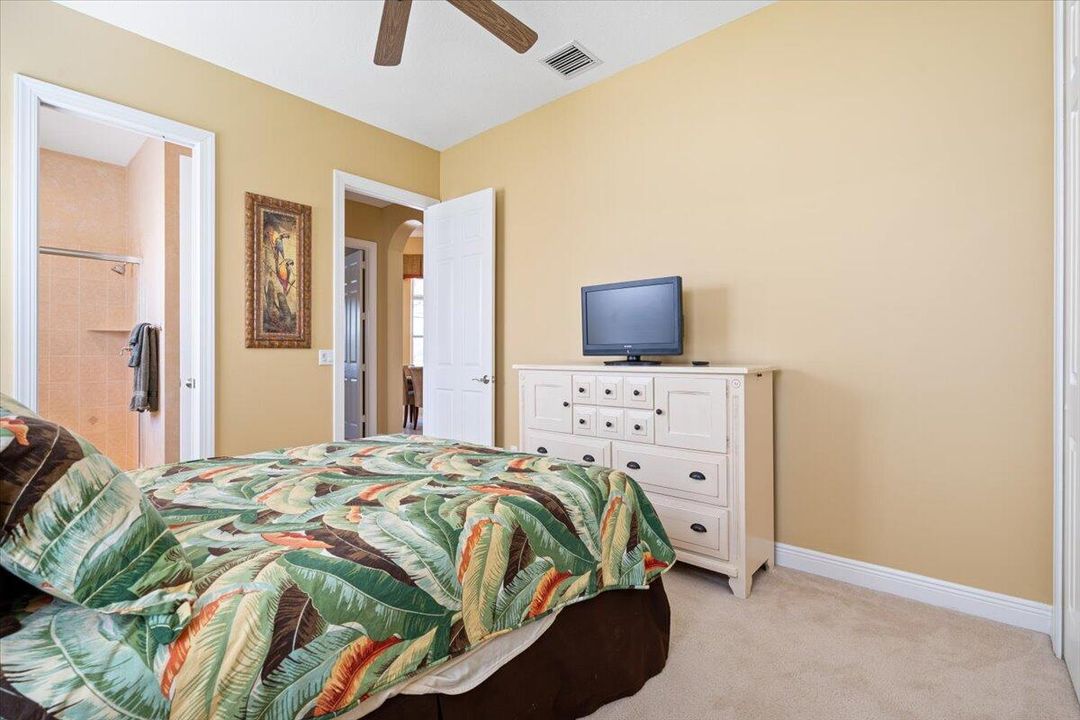 Active With Contract: $699,000 (4 beds, 3 baths, 2806 Square Feet)