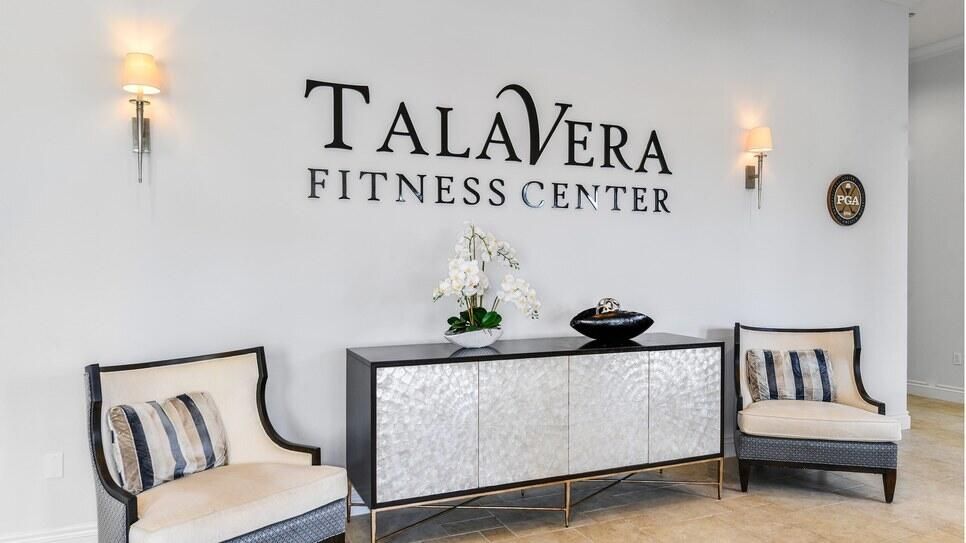 Active With Contract: $699,000 (4 beds, 3 baths, 2806 Square Feet)