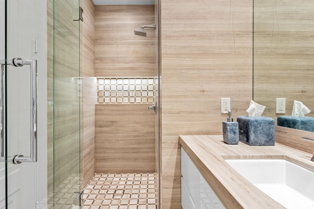 待售: $37,650,000 (5 贝兹, 5 浴室, 4899 平方英尺)