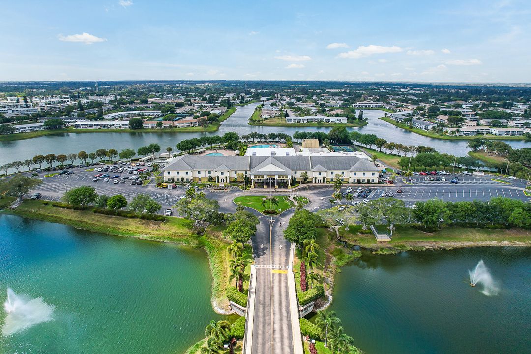 For Sale: $67,500 (1 beds, 1 baths, 570 Square Feet)