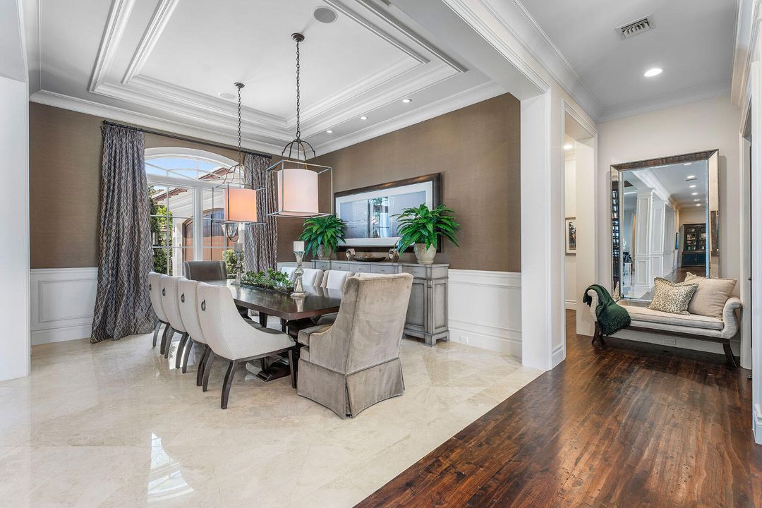 Activo con contrato: $17,500,000 (6 camas, 7 baños, 8870 Pies cuadrados)