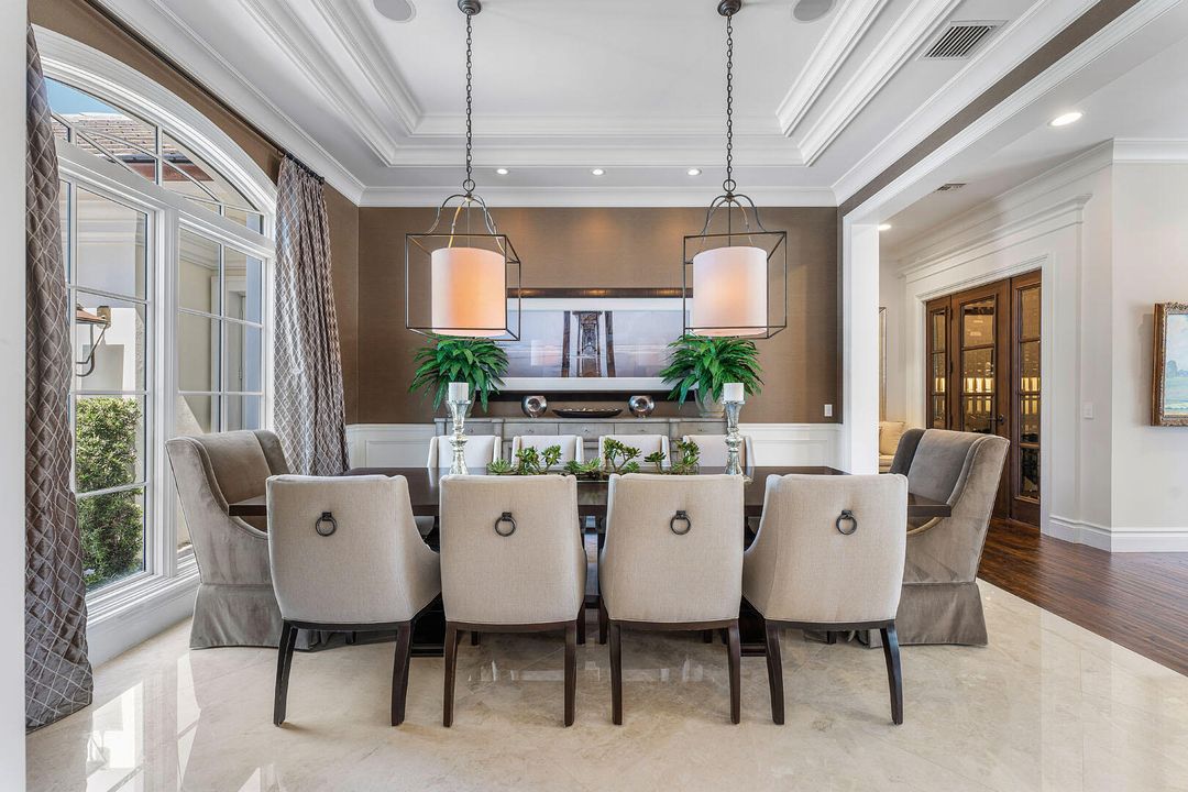 Activo con contrato: $17,500,000 (6 camas, 7 baños, 8870 Pies cuadrados)