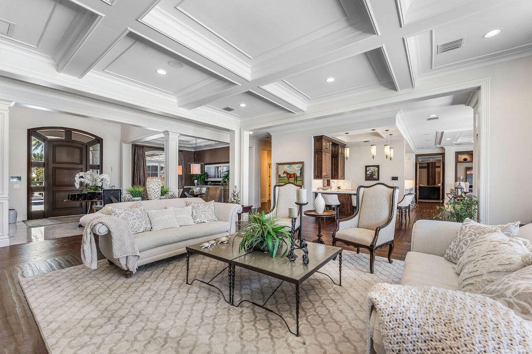 Activo con contrato: $17,500,000 (6 camas, 7 baños, 8870 Pies cuadrados)