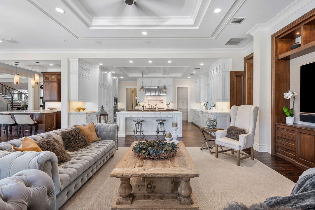 Activo con contrato: $17,500,000 (6 camas, 7 baños, 8870 Pies cuadrados)