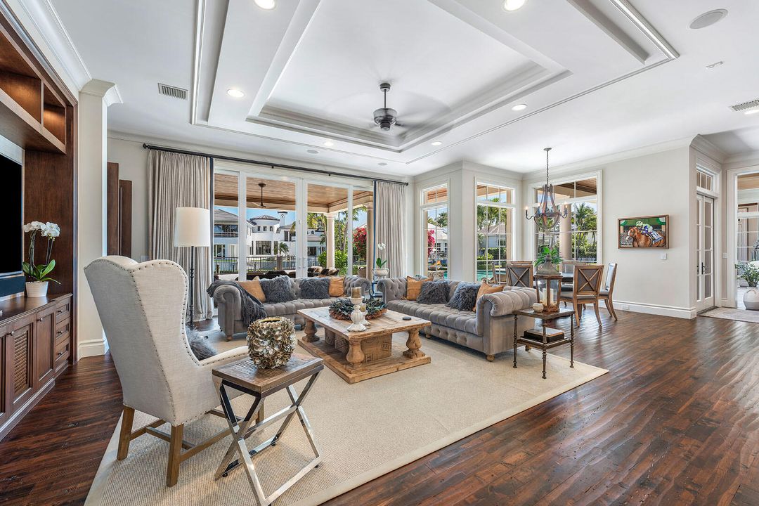 Activo con contrato: $17,500,000 (6 camas, 7 baños, 8870 Pies cuadrados)