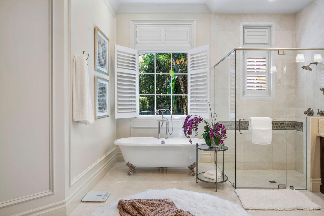 Activo con contrato: $17,500,000 (6 camas, 7 baños, 8870 Pies cuadrados)