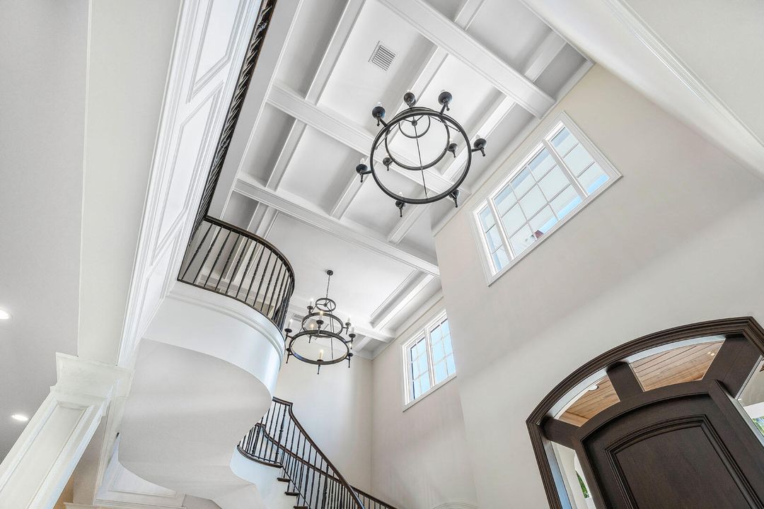 Activo con contrato: $17,500,000 (6 camas, 7 baños, 8870 Pies cuadrados)