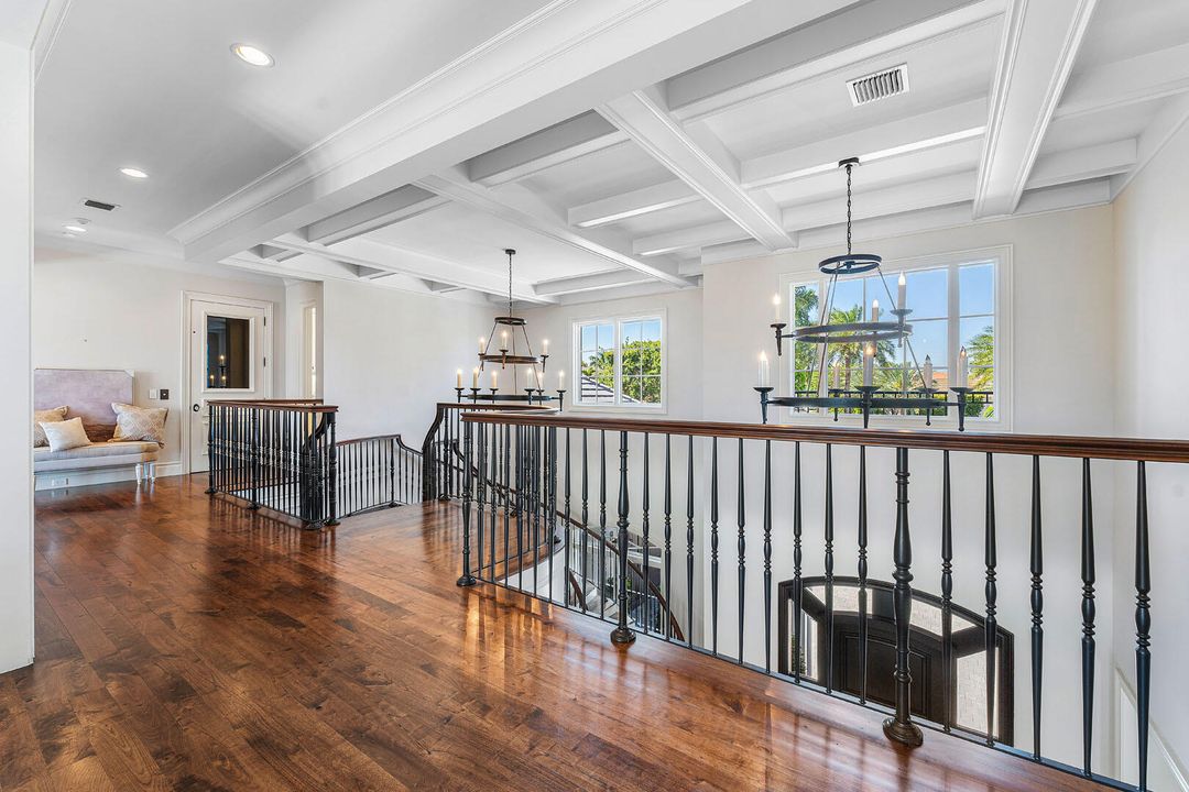 Activo con contrato: $17,500,000 (6 camas, 7 baños, 8870 Pies cuadrados)