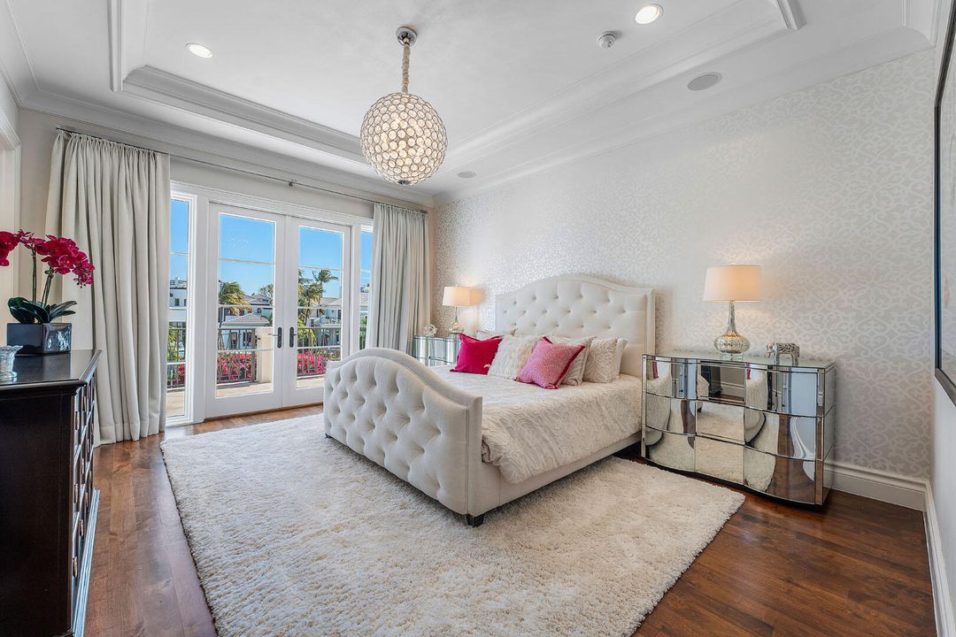 Activo con contrato: $17,500,000 (6 camas, 7 baños, 8870 Pies cuadrados)