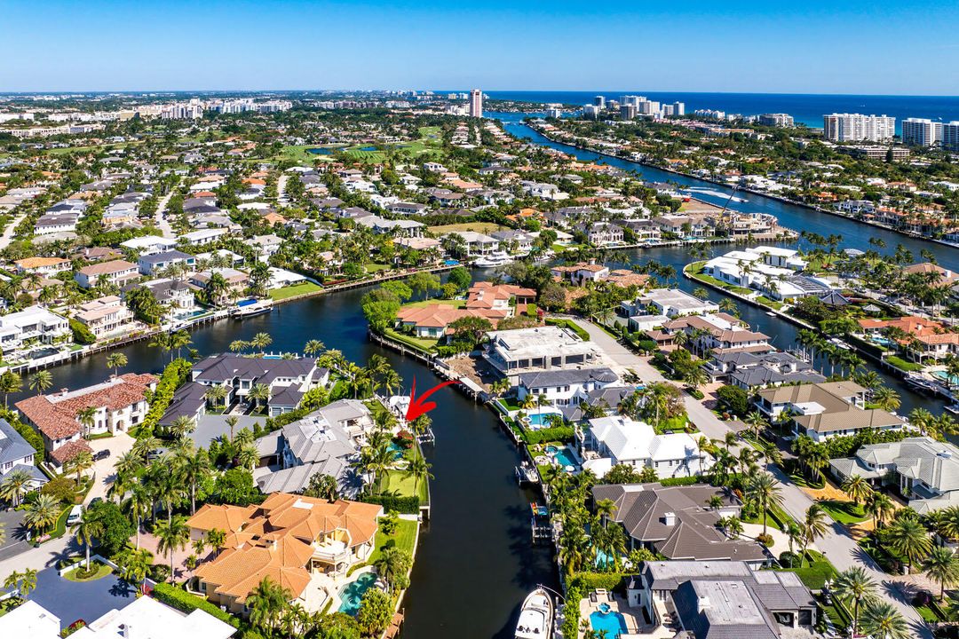 Activo con contrato: $17,500,000 (6 camas, 7 baños, 8870 Pies cuadrados)