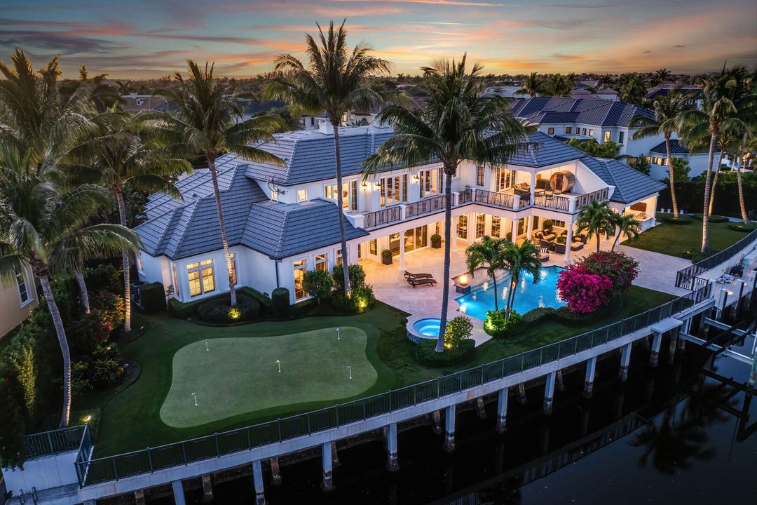 Activo con contrato: $17,500,000 (6 camas, 7 baños, 8870 Pies cuadrados)