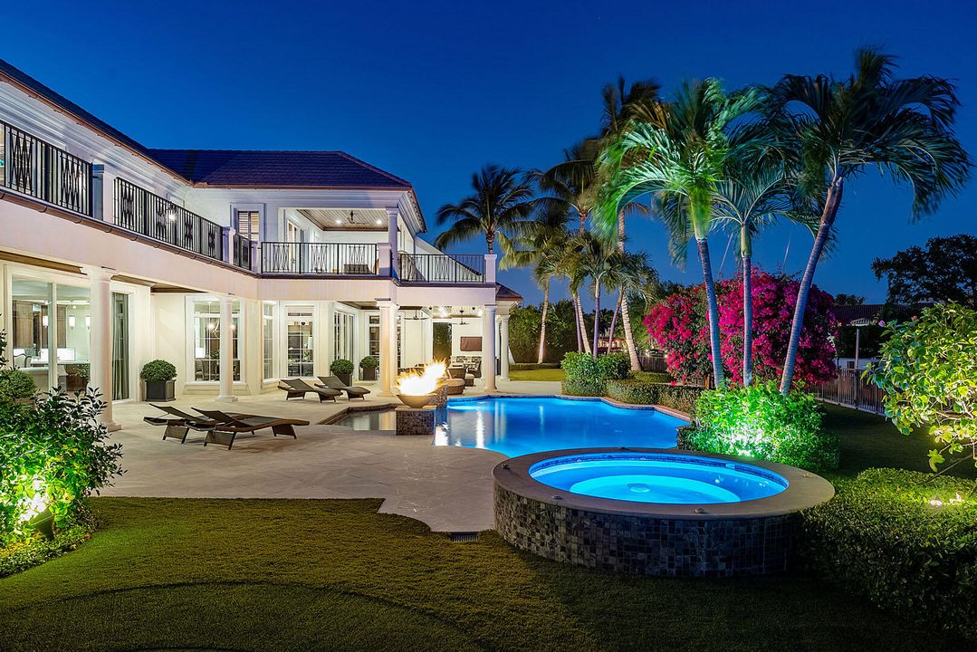 Activo con contrato: $17,500,000 (6 camas, 7 baños, 8870 Pies cuadrados)