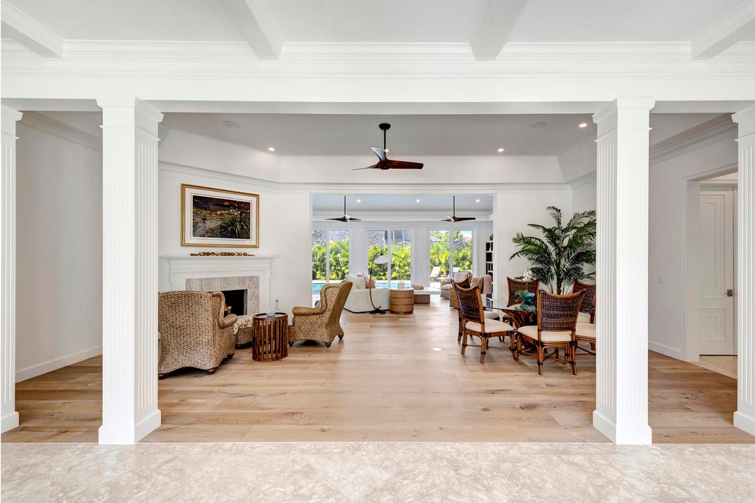 待售: $2,450,000 (3 贝兹, 3 浴室, 3090 平方英尺)