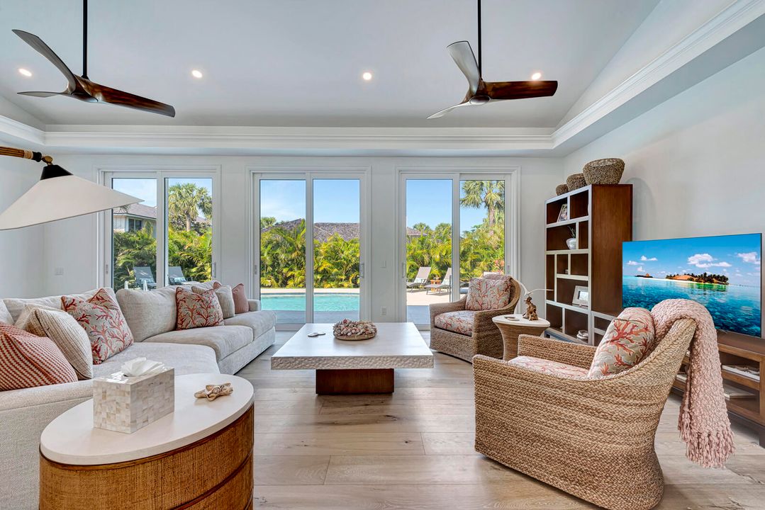 待售: $2,450,000 (3 贝兹, 3 浴室, 3090 平方英尺)