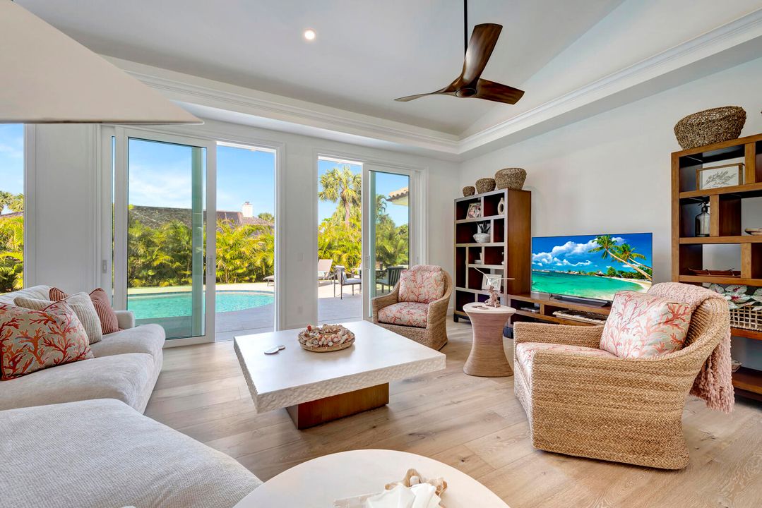 待售: $2,450,000 (3 贝兹, 3 浴室, 3090 平方英尺)