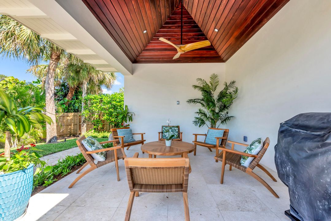 待售: $2,450,000 (3 贝兹, 3 浴室, 3090 平方英尺)