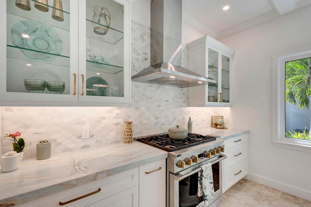 待售: $2,450,000 (3 贝兹, 3 浴室, 3090 平方英尺)