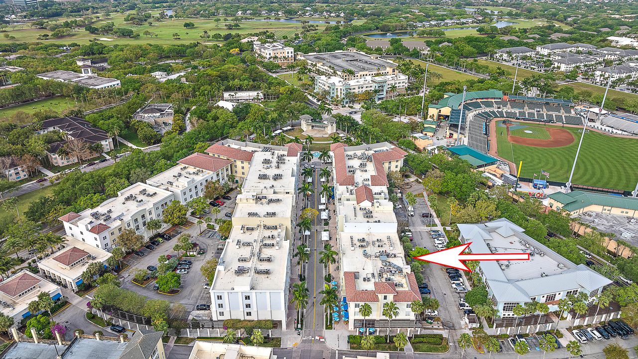 Active With Contract: $375,000 (2 beds, 2 baths, 1131 Square Feet)