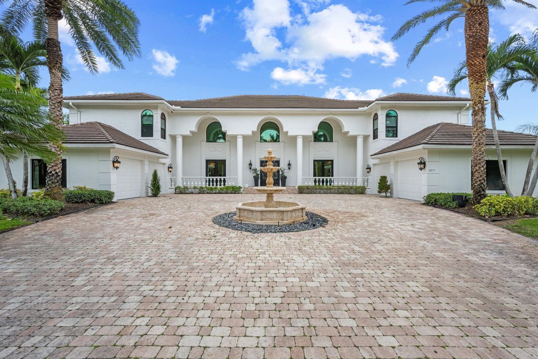 En Venta: $4,999,000 (6 camas, 6 baños, 5127 Pies cuadrados)