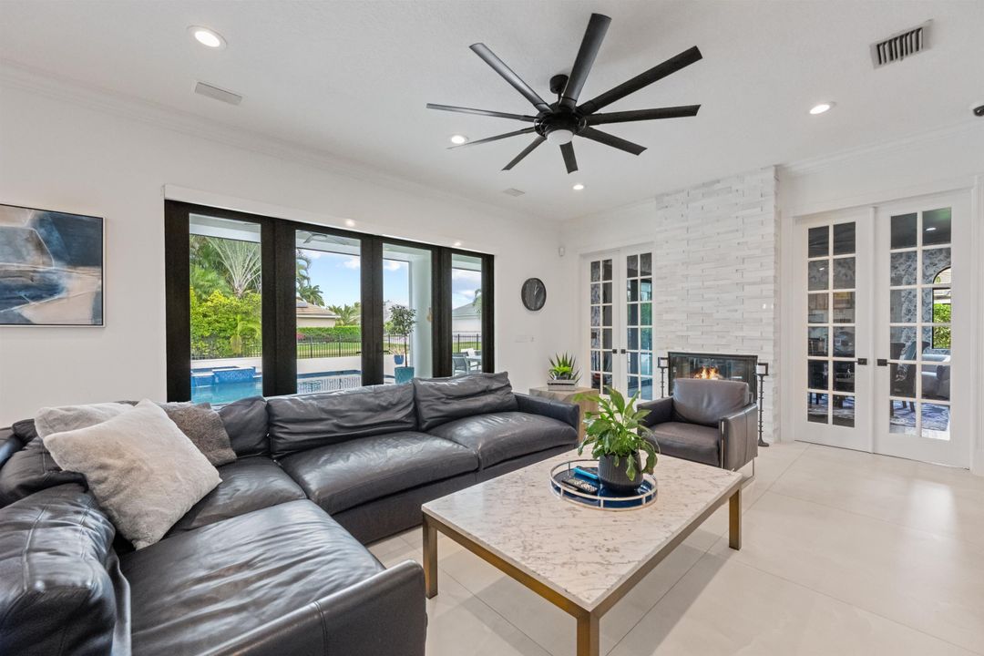 En Venta: $4,999,000 (6 camas, 6 baños, 5127 Pies cuadrados)