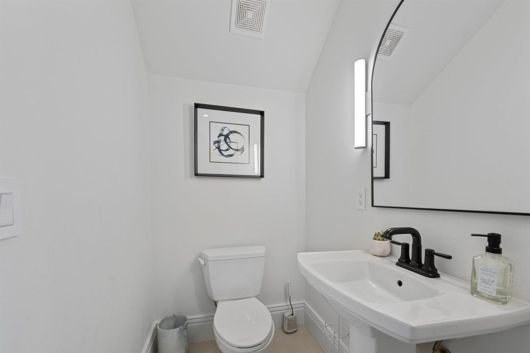 En Venta: $4,999,000 (6 camas, 6 baños, 5127 Pies cuadrados)