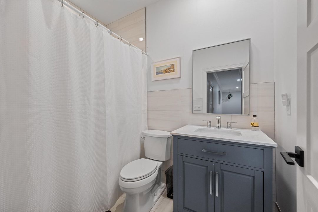 En Venta: $4,999,000 (6 camas, 6 baños, 5127 Pies cuadrados)