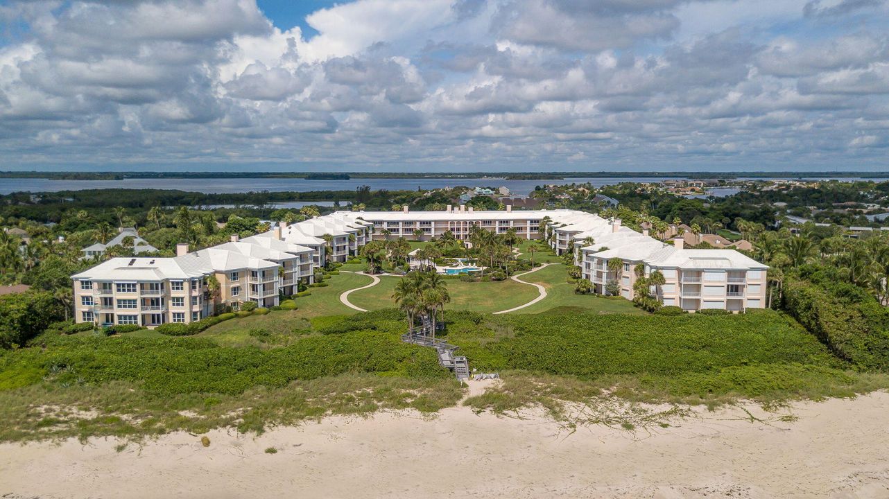 待售: $1,149,000 (3 贝兹, 3 浴室, 2100 平方英尺)