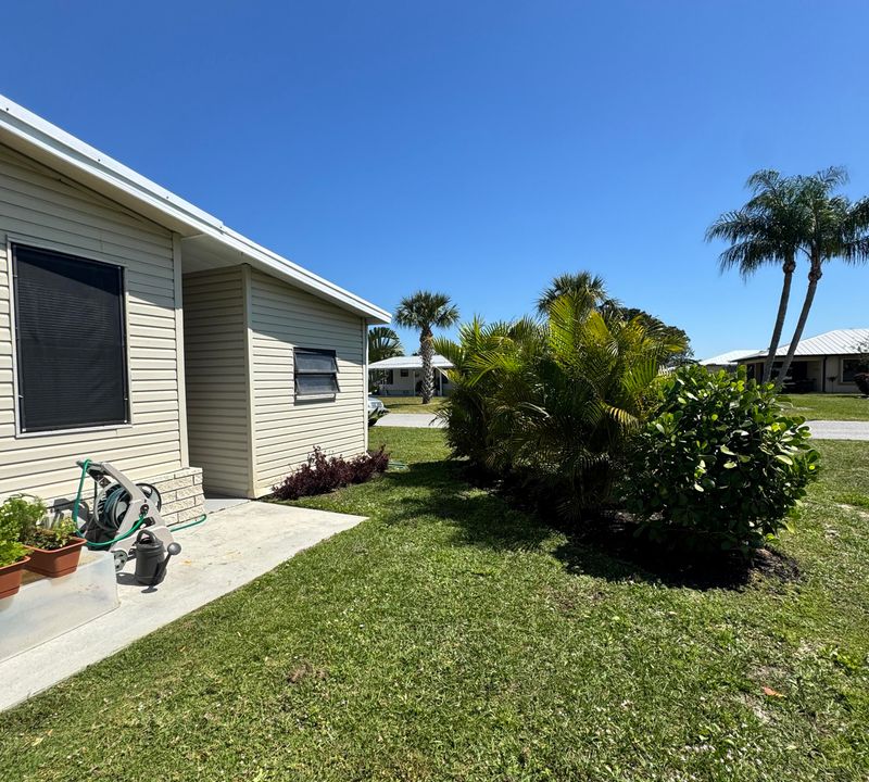 For Sale: $57,000 (2 beds, 2 baths, 1400 Square Feet)