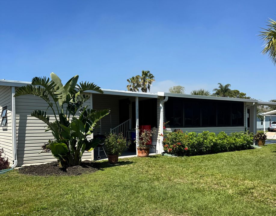 For Sale: $57,000 (2 beds, 2 baths, 1400 Square Feet)