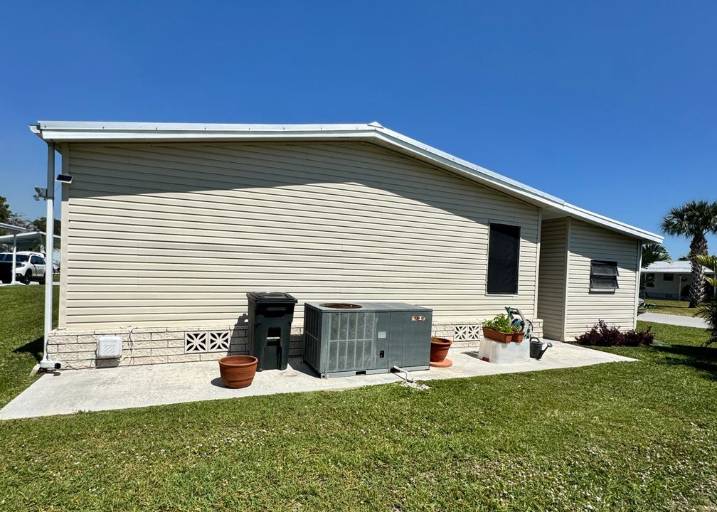 For Sale: $57,000 (2 beds, 2 baths, 1400 Square Feet)