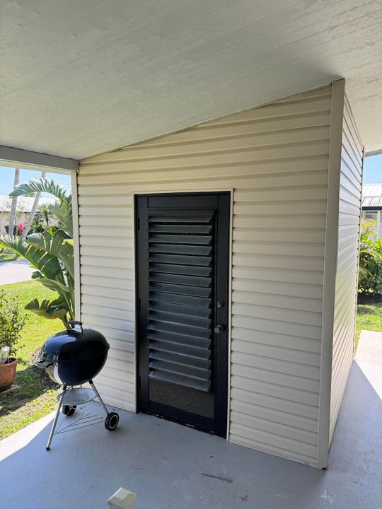 For Sale: $57,000 (2 beds, 2 baths, 1400 Square Feet)