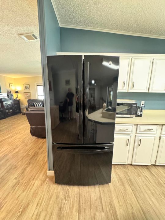 For Sale: $57,000 (2 beds, 2 baths, 1400 Square Feet)