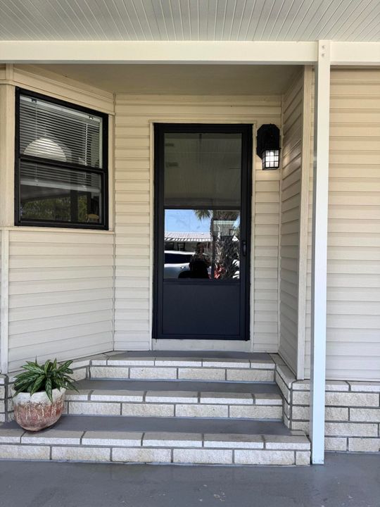 For Sale: $57,000 (2 beds, 2 baths, 1400 Square Feet)