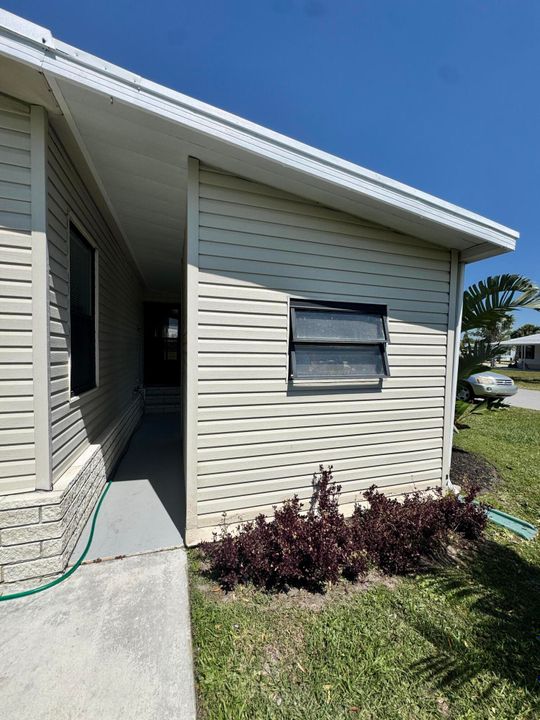 For Sale: $57,000 (2 beds, 2 baths, 1400 Square Feet)