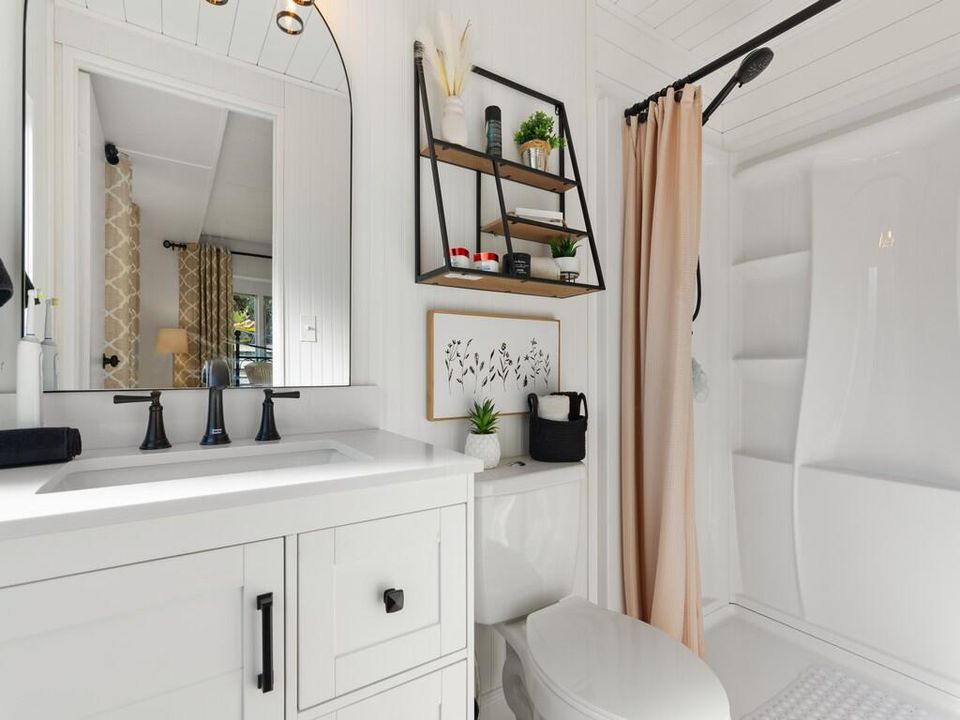 Activo con contrato: $92,500 (2 camas, 2 baños, 1440 Pies cuadrados)