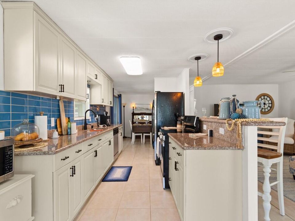 Activo con contrato: $92,500 (2 camas, 2 baños, 1440 Pies cuadrados)