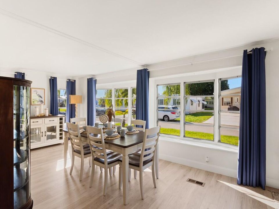 Activo con contrato: $92,500 (2 camas, 2 baños, 1440 Pies cuadrados)